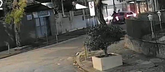 Bandido atira pois vítima não tinha modelo de Iphone. Foto: Reprodução