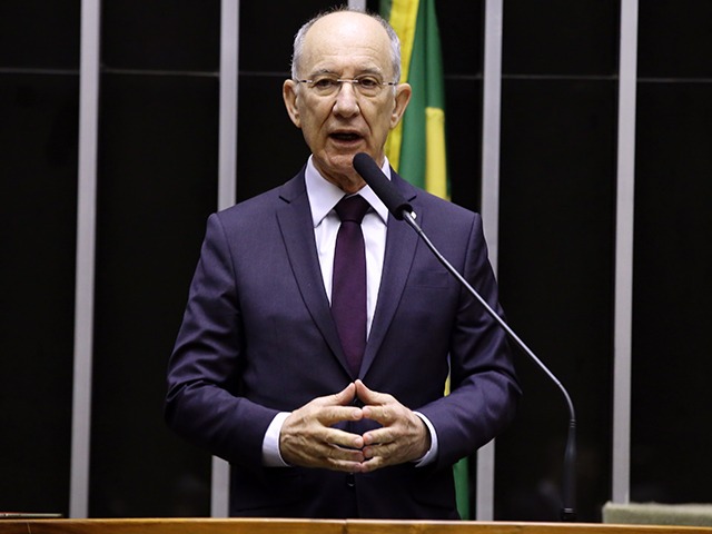 Deputado do PT Rui Falcão na tribuna. Foto: Divulgação Câmara dos Deputados