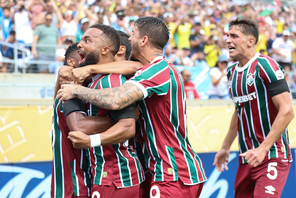 Jogadores fluminense comemoram gol. Foto: Lucas Merçon/FFC