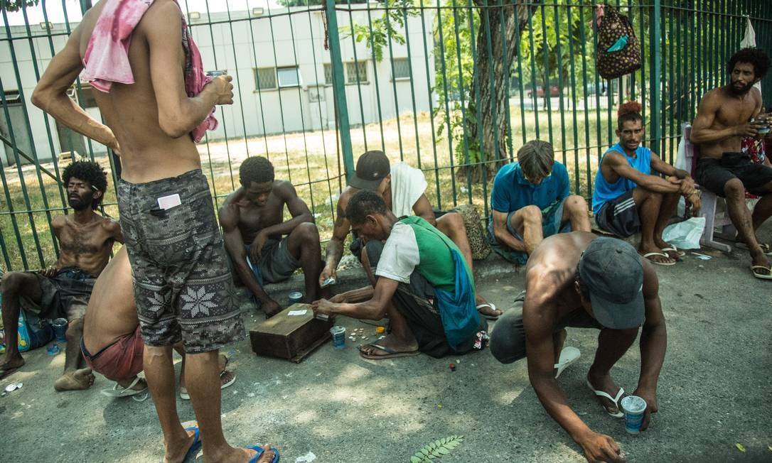 Dependentes quimícos no Rio de Janeiro. Foto: Brenno Carvalho / Agência O Globo