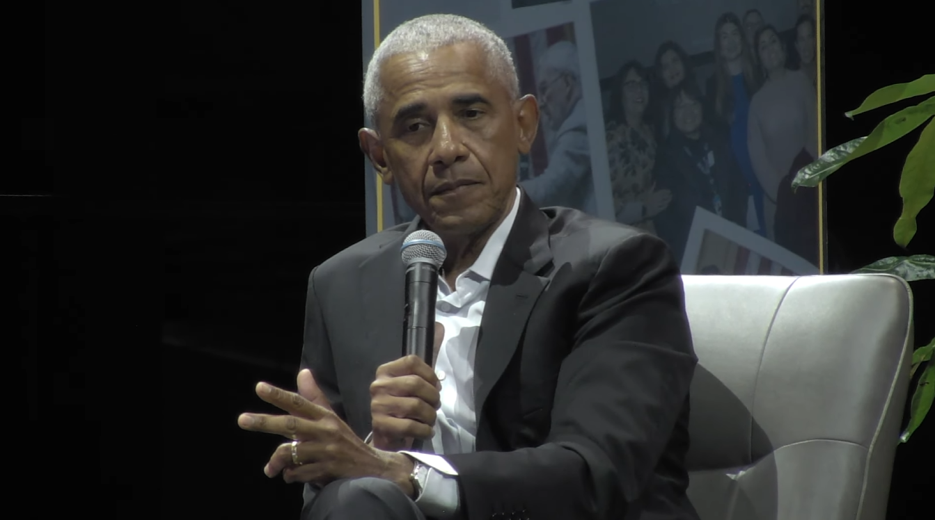 Ex-presidente dos EUA, Barack Obama na Jefferson Educational Society. Foto: Reprodução / Youtube @barackobama