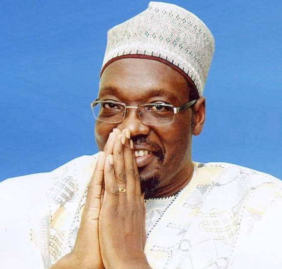 Líder oposionista Issa Tchiroma Bakary do Camarões. Foto: Redes Sociais / Facebook @bakary.issatchiroma